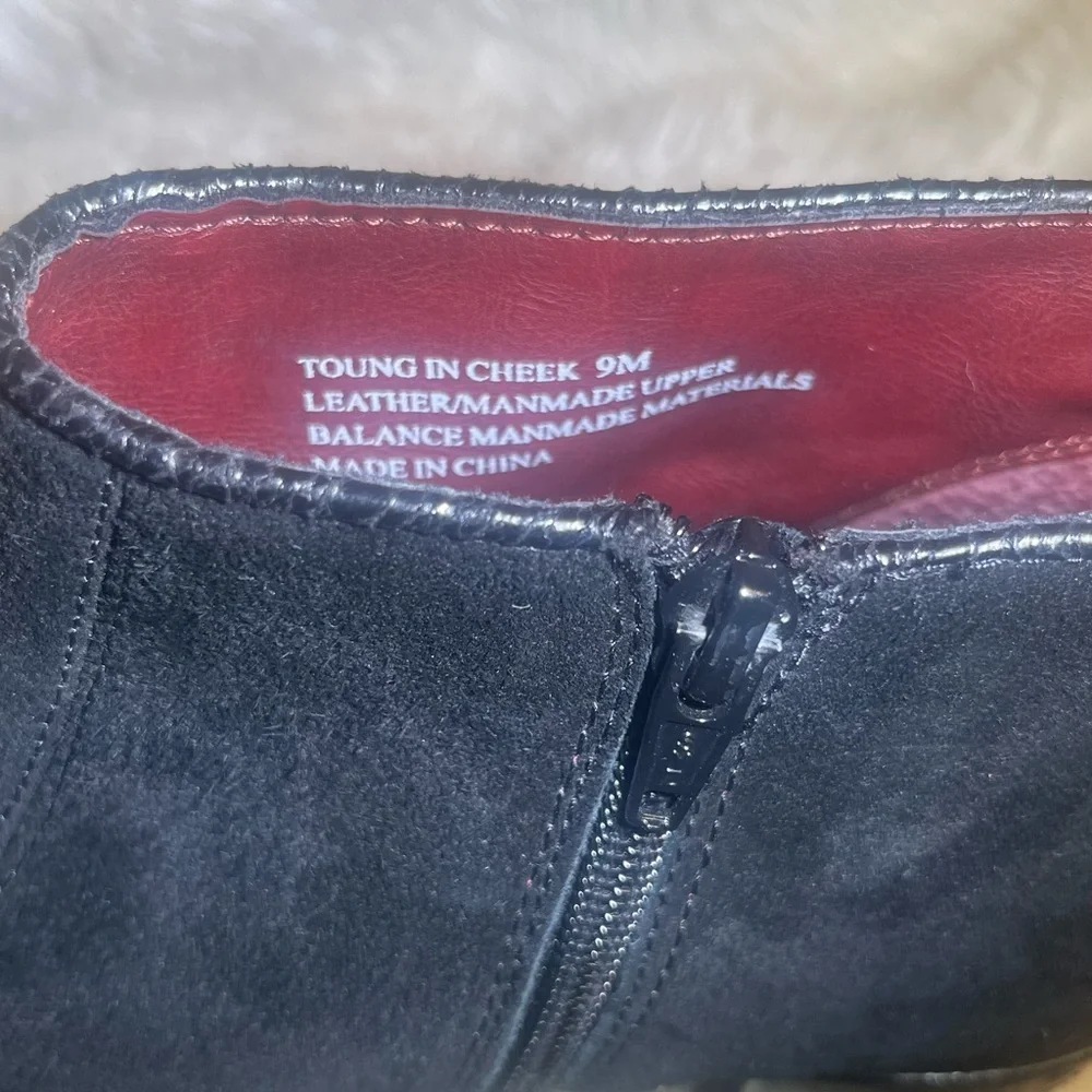 Poetic Licence women’s black ankle sue boots size 9